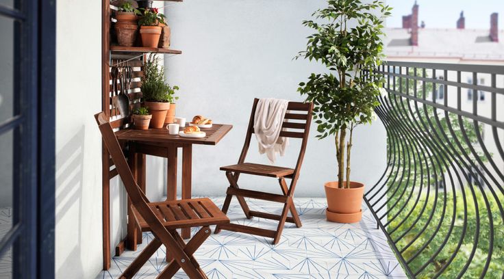 Cum alegi cea mai potrivita masa cu scaune pentru balcon sau canapele pentru terasa? 